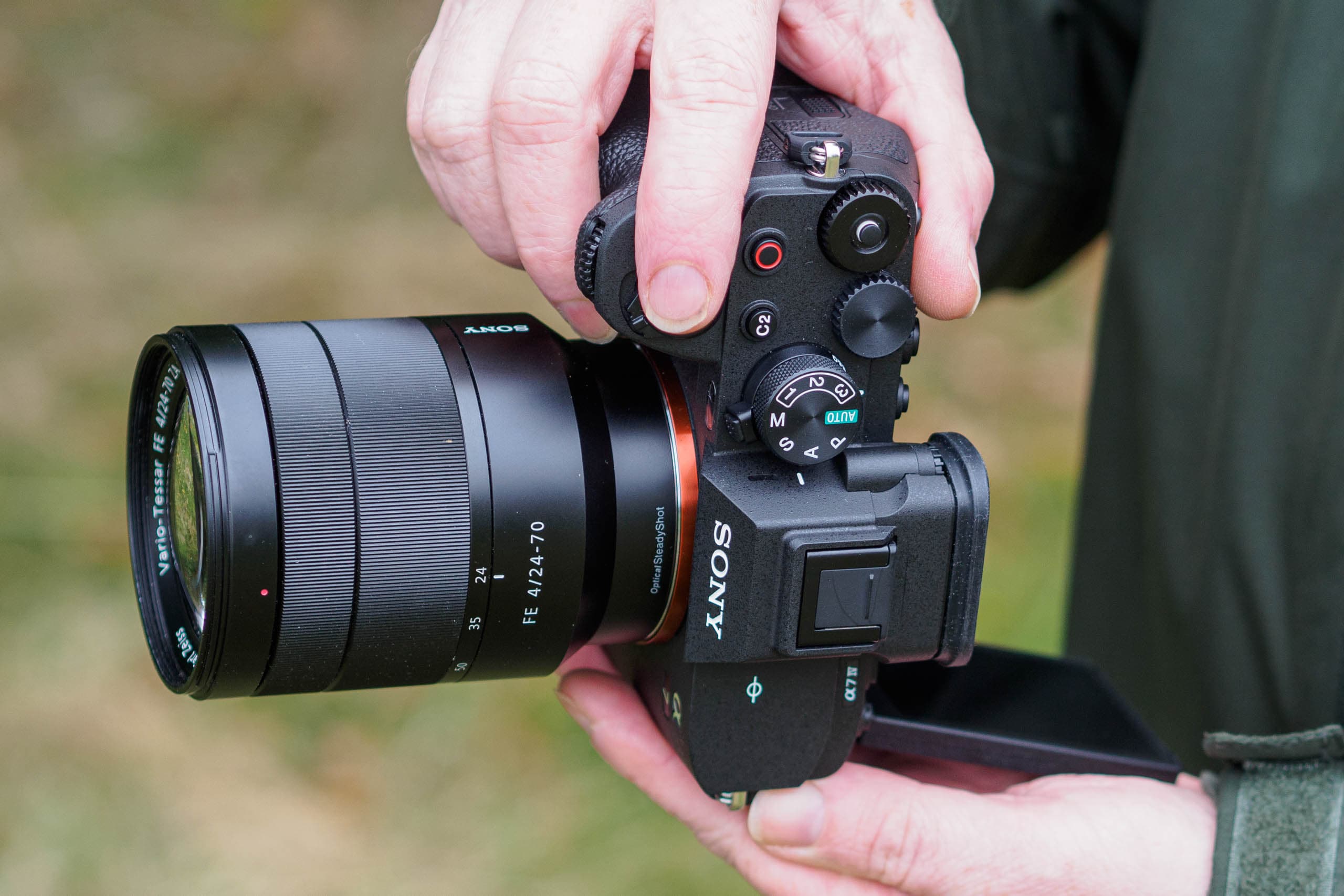 Sony A7 IV fully articulated screen