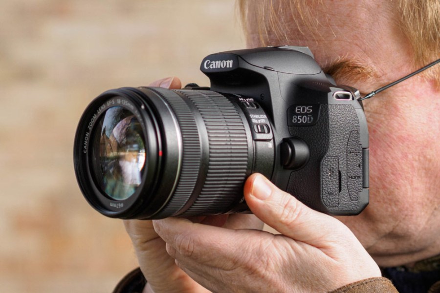Canon EOS 850D in use, tested by Andy Westlake