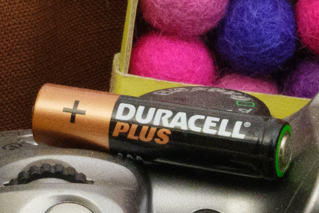 Fujifilm GFX100 II, ISO 6400, raw + Adobe Camera Raw, 100% crop