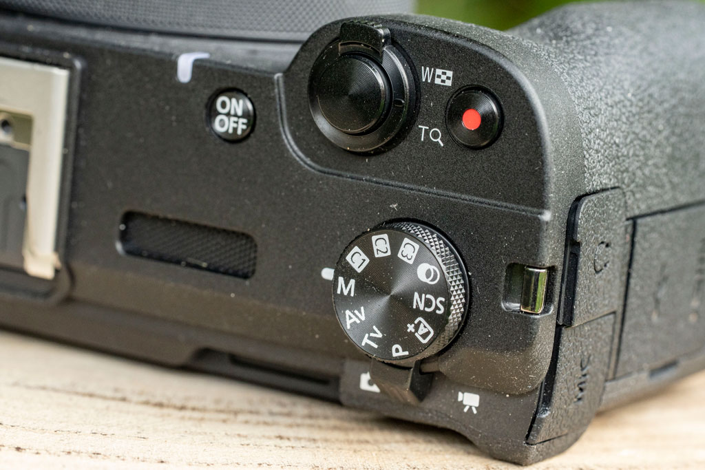 Canon PowerShot V1 top controls.